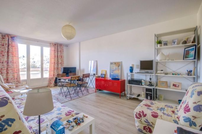 A louer APPARTEMENT T2 54 M2 TERRASSE BORD DE MER NICE