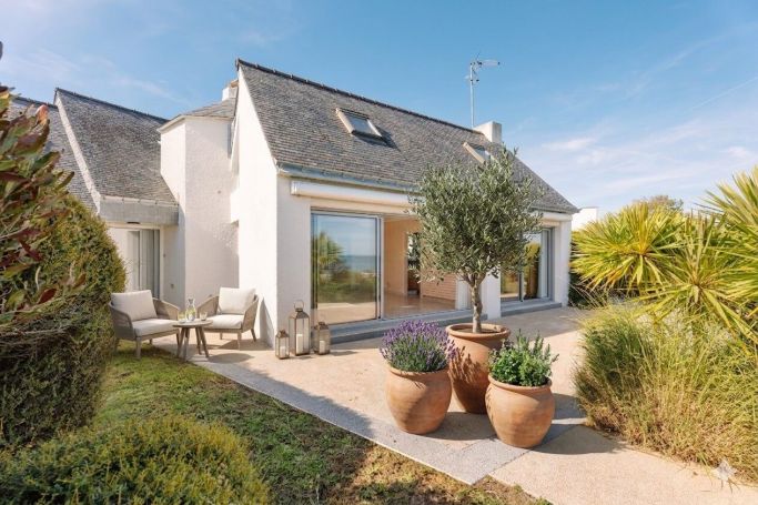 A vendre Demeure 8 PIECES 161 M² face A l'ocEan sur la Presqu'Ile de Quiberon