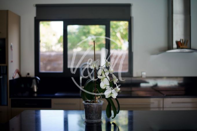 A vendre jolie maison contemporaine 6 pieces 145 m&sup2; bord de mer ares
