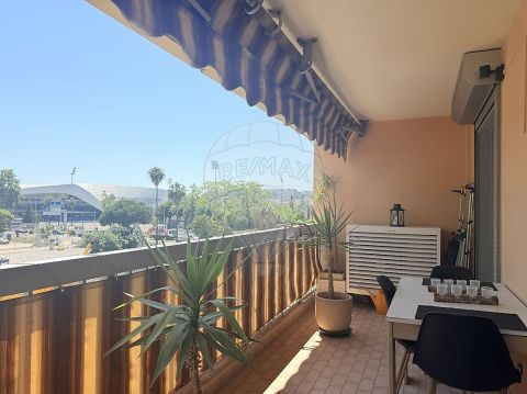 A louer APPARTEMENT NEUF T3 69 M2 TERRASSE BORD DE MER NICE