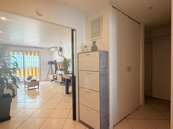 A louer APPARTEMENT NEUF T3 69 M2 TERRASSE BORD DE MER NICE