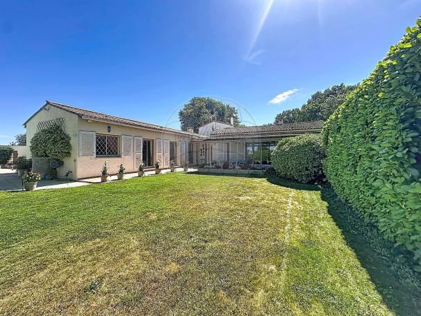 A louer MAISON  7 PIECES 169 M2  GARONS