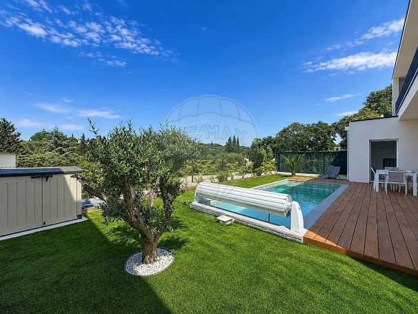A louer MAISON  CONTEMPORAINE  NIMES