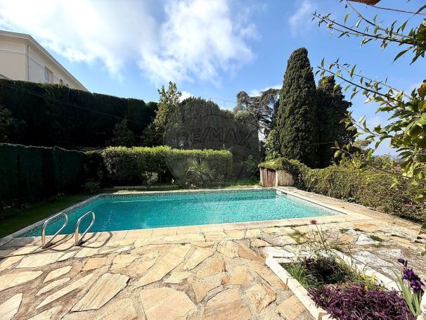 A louer MAISON  CONTEMPORAINE BORD DE MER NICE