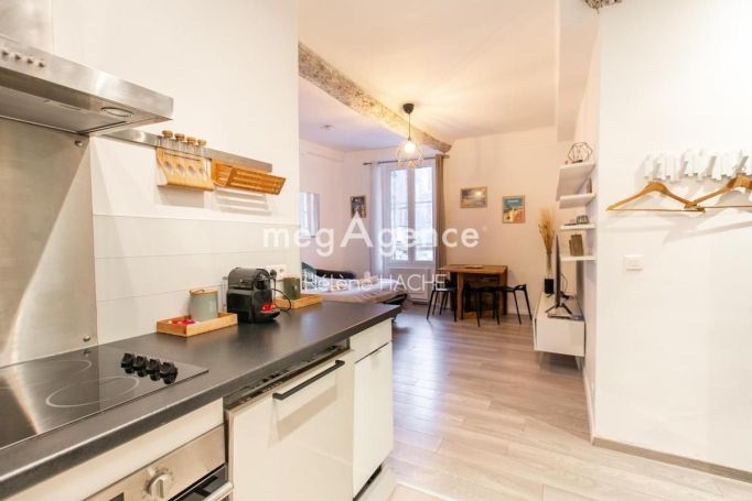 A louer APPARTEMENT T2 38 M2 BORD DE MER NICE
