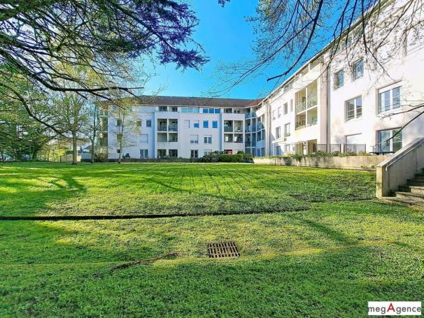 A louer APPARTEMENT T3 70 M2  REZE