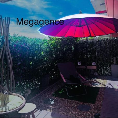 A louer APPARTEMENT T3 61 M2 TERRASSE BORD DE MER BORMES LES MIMOSAS