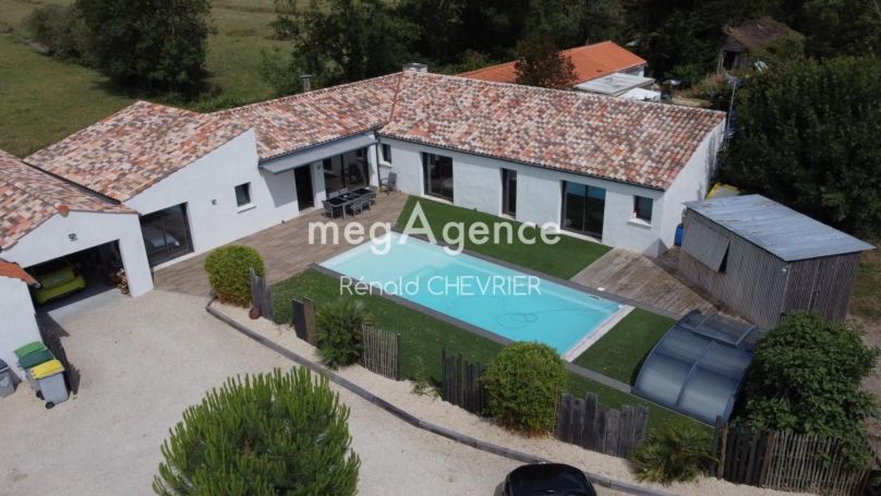 A louer MAISON  7 PIECES 180 M2 BORD DE MER SAINT JEAN DE MONTS
