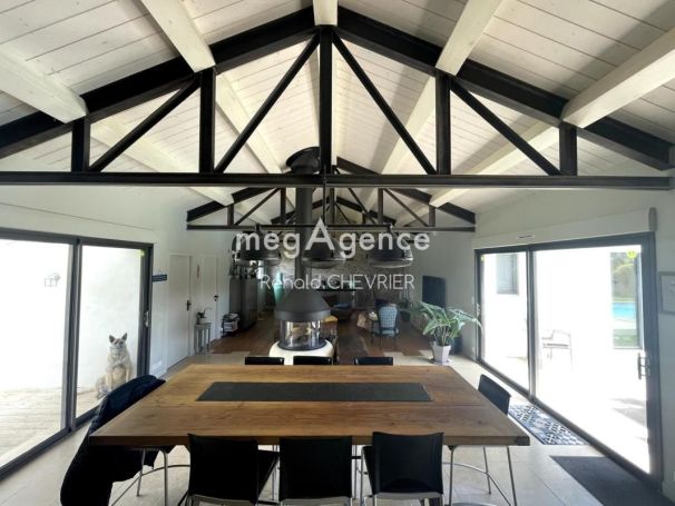 A louer MAISON  7 PIECES 180 M2 BORD DE MER SAINT JEAN DE MONTS