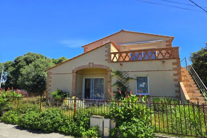 A vendre MAISON  4 PIECES 103 M2  SOREDE Village