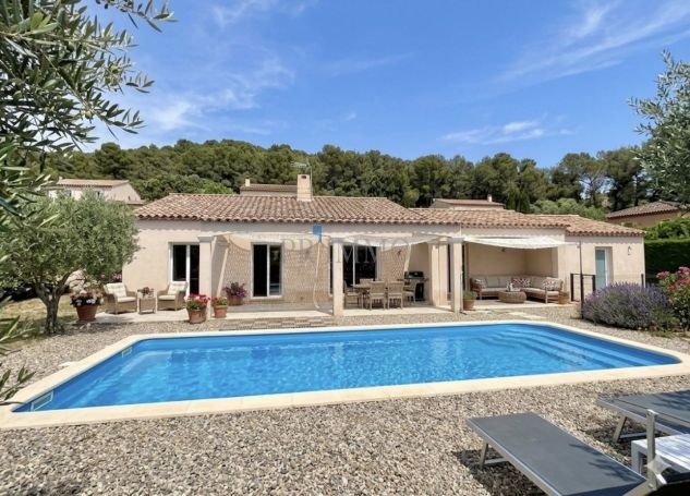 A vendre MAISON  5 PIECES 110 M2  SALERNES