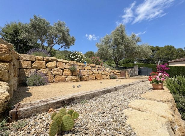 A vendre MAISON  5 PIECES 110 M2  SALERNES