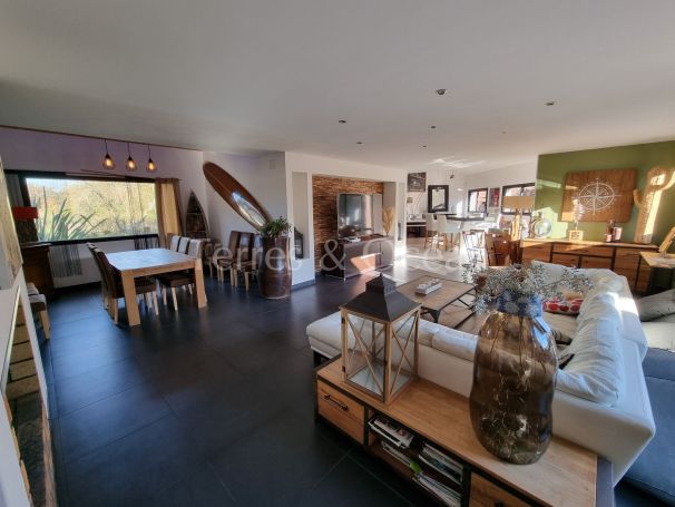 A louer MAISON  CONTEMPORAINE BORD DE MER MESSANGES