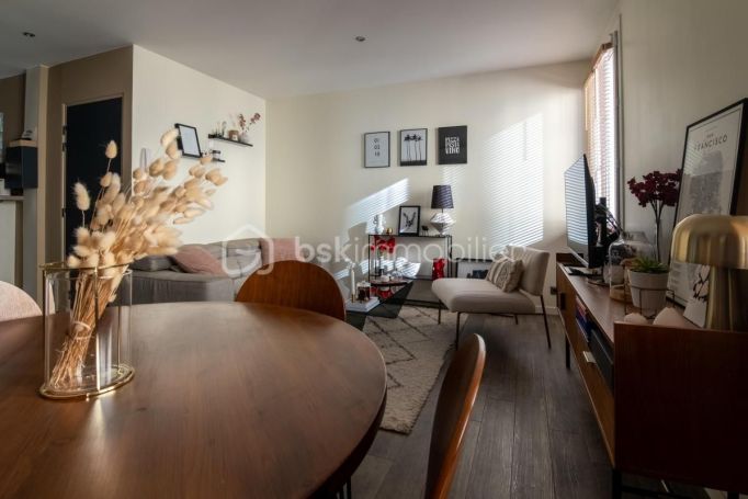 A louer APPARTEMENT DUPLEX T4 67 M2 BORD DE MER TOULON
