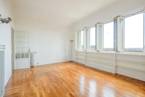 A louer APPARTEMENT T4 88 M2 BORD DE MER NICE