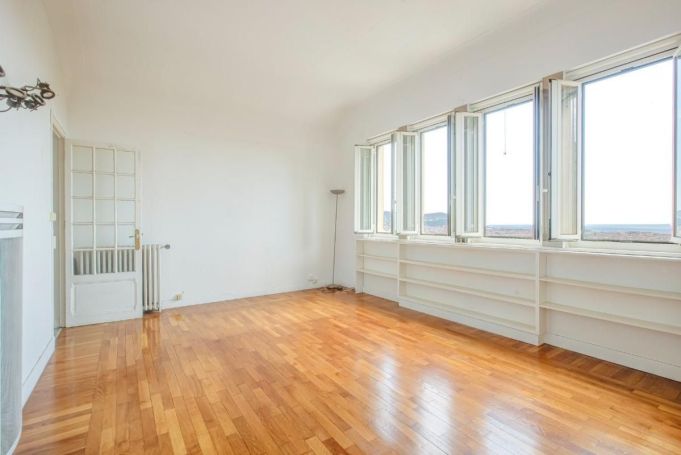 A louer APPARTEMENT T4 88 M2 BORD DE MER NICE