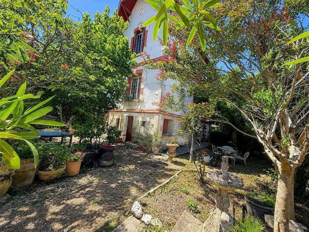 A louer MAISON  DE MAîTRE PLAGE à PIED SAINT PALAIS SUR MER