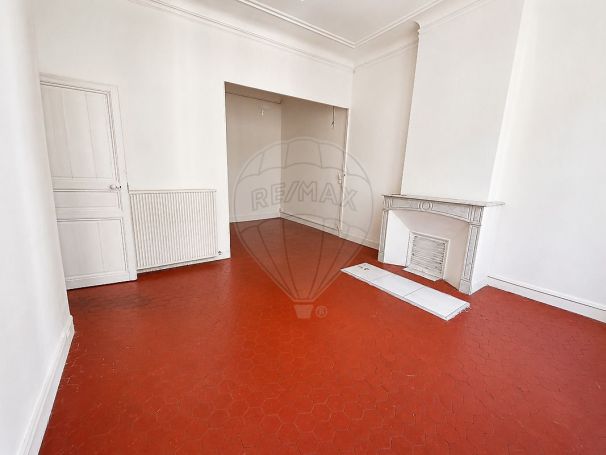 A louer APPARTEMENT T4 93 M2  MARSEILLE 4EME