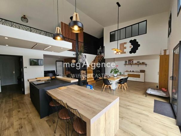 A louer MAISON  CONTEMPORAINE BORD DE MER CHATEAU D OLONNE