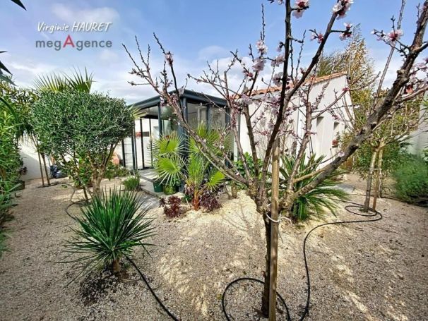 A louer MAISON  4 PIECES 108 M2  SALLES D AUDE