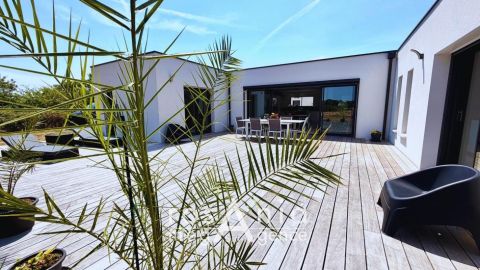 A louer MAISON  CONTEMPORAINE BORD DE MER TALMONT SAINT HILAIRE