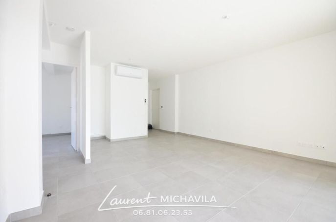 A louer APPARTEMENT T3 55 M2 TERRASSE BORD DE MER VIAS