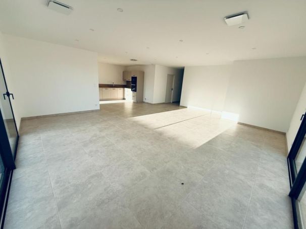 A vendre MAISON  4 PIECES 119 M2  GINESTAS