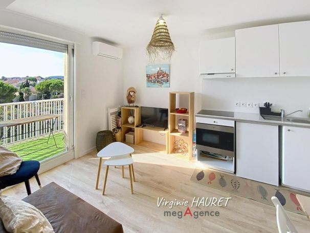 A louer APPARTEMENT T2 27 M2 TERRASSE BORD DE MER GRUISSAN