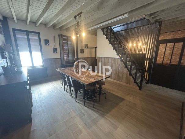 A louer MAISON  DE MAîTRE  SAILLY LABOURSE