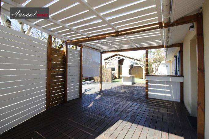 A louer MAISON 6 PIECES 130 M2 BORD DE MER LE TEICH