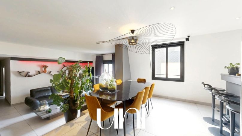 A louer APPARTEMENT T5 137 M2  CAEN