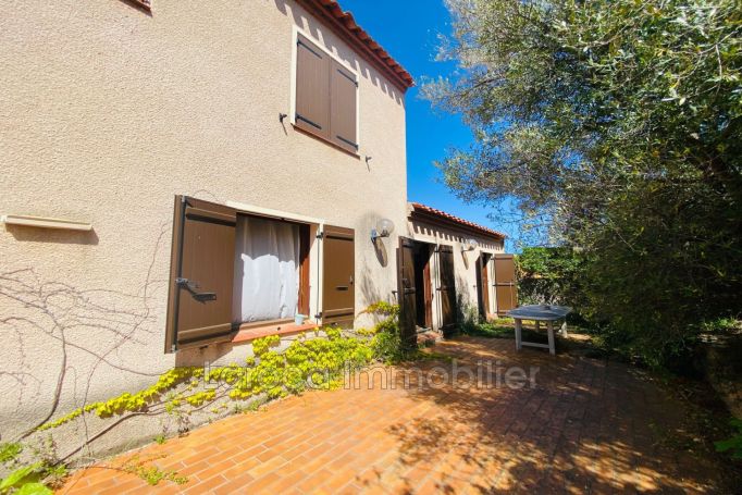 A vendre MAISON  4 PIECES 98 M2 BORD DE MER BANYULS SUR MER