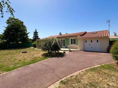 A vendre MAISON  5 PIECES 114 M2  SAINT HILAIRE LA FORET