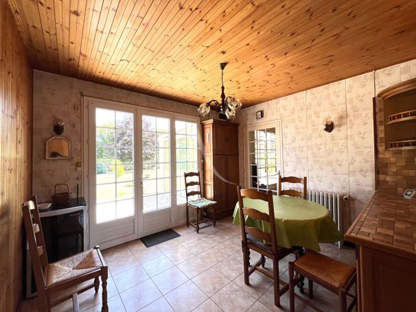 A vendre MAISON  5 PIECES 114 M2  SAINT HILAIRE LA FORET