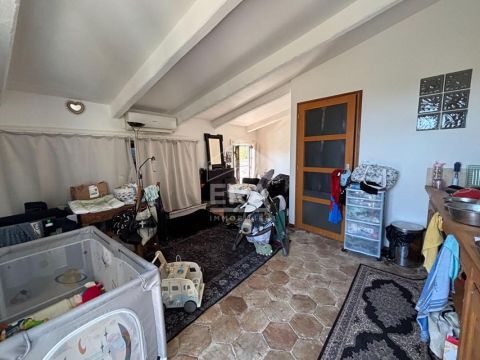 A louer MAISON  DE MAîTRE BORD DE MER CAGNES SUR MER