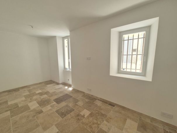 A louer APPARTEMENT T2 45 M2 BORD DE MER LA CIOTAT