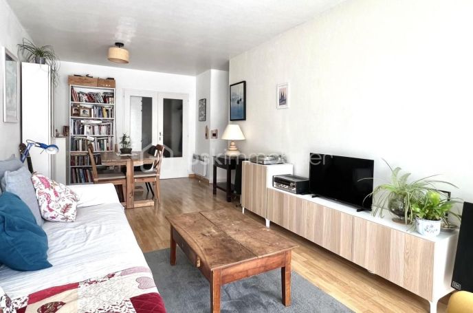 A louer APPARTEMENT T3 71 M2  PAU