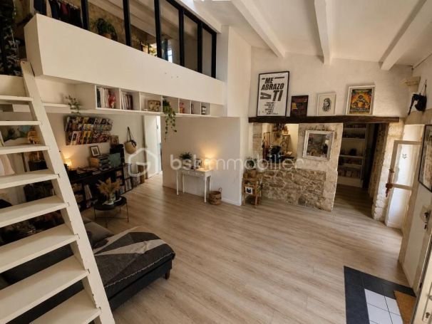 A louer APPARTEMENT T3 35 M2 TERRASSE  NIMES
