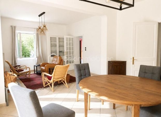 A vendre MAISON  DE MAîTRE  RIVIERE SAAS ET GOURBY