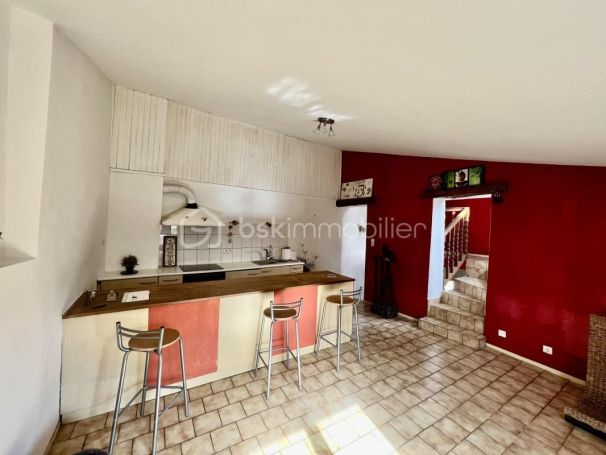 A louer APPARTEMENT DUPLEX T3 68 M2 TERRASSE  TRANS EN PROVENCE