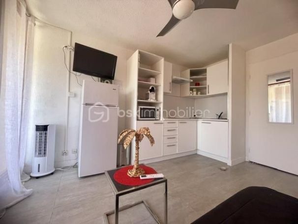 A louer STUDIO NEUF  19 M2 TERRASSE BORD DE MER LE GRAU DU ROI
