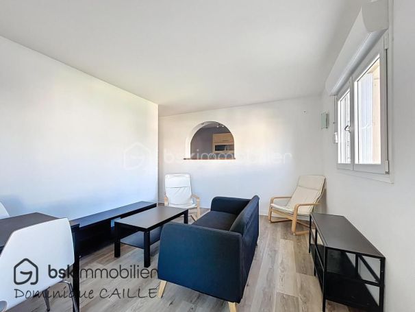 A louer APPARTEMENT T5 87 M2  MONTPELLIER