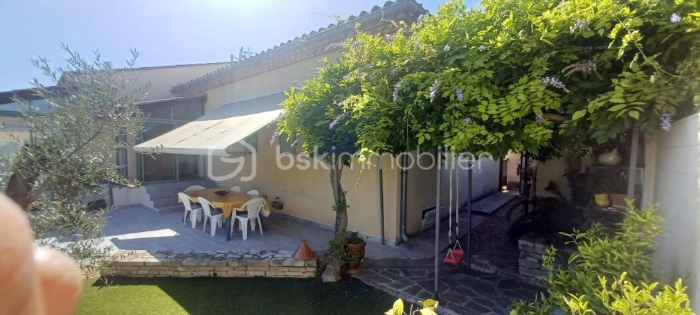 A louer MAISON  5 PIECES 126 M2  SAINT ANDRE DE SANGONIS