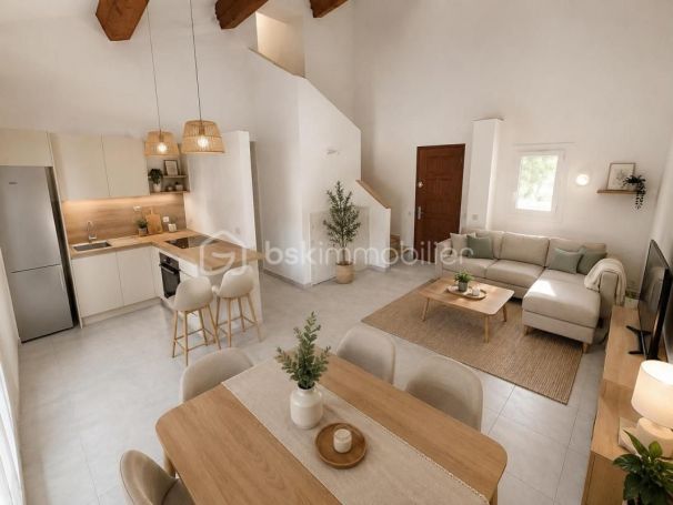 A louer APPARTEMENT DUPLEX T3 50 M2 BORD DE MER LA SEYNE SUR MER