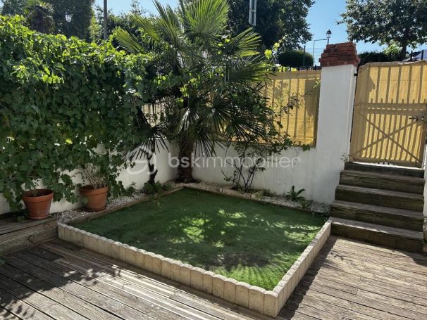 A louer APPARTEMENT T3 64 M2  CAMBO LES BAINS