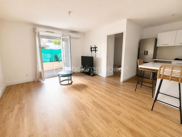 A louer APPARTEMENT T3 52 M2 TERRASSE  ALES