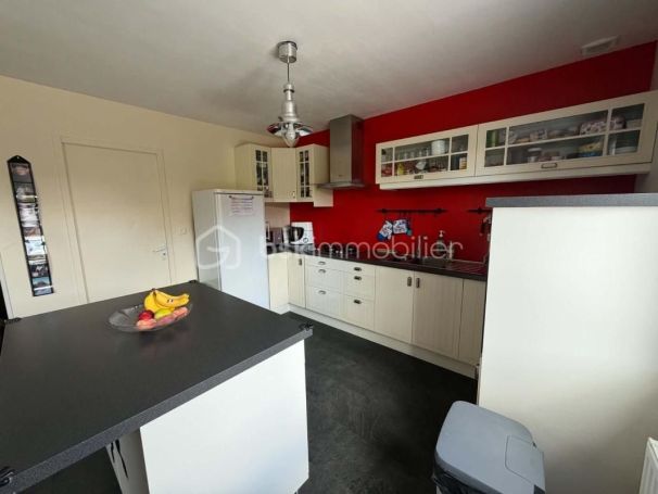 A louer MAISON  6 PIECES 97 M2  OIGNIES