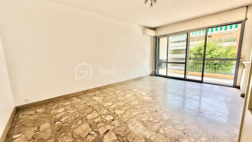 A louer APPARTEMENT T2 51 M2 TERRASSE  VENCE
