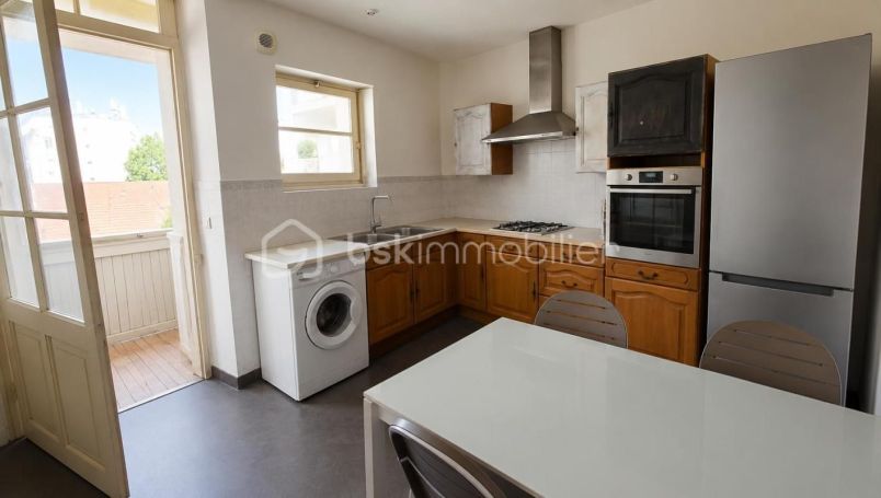 A louer APPARTEMENT T3 70 M2  PAU