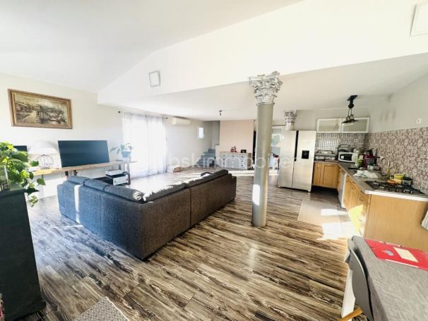 A louer MAISON  5 PIECES 125 M2  PUIMISSON